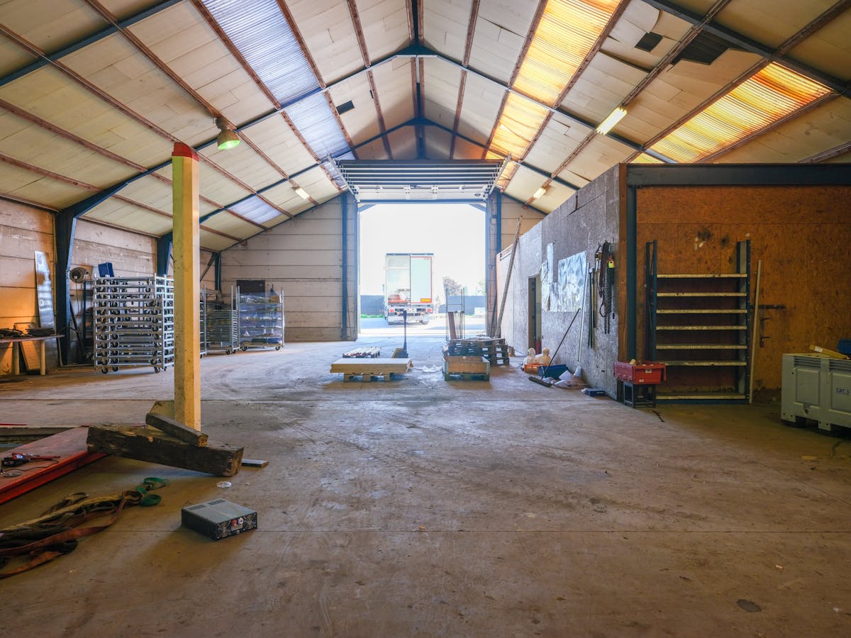Magazijn (800 m²) met woonst (381 m²) te koop in Merelbeke - foto 5