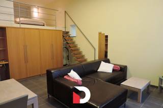 Dit gelijkvloers appartement met 1 slaapkamer en privé inkom is gelegen op een prachtige en rustige omgeving in hartje Brugge, langs de Groenerei...