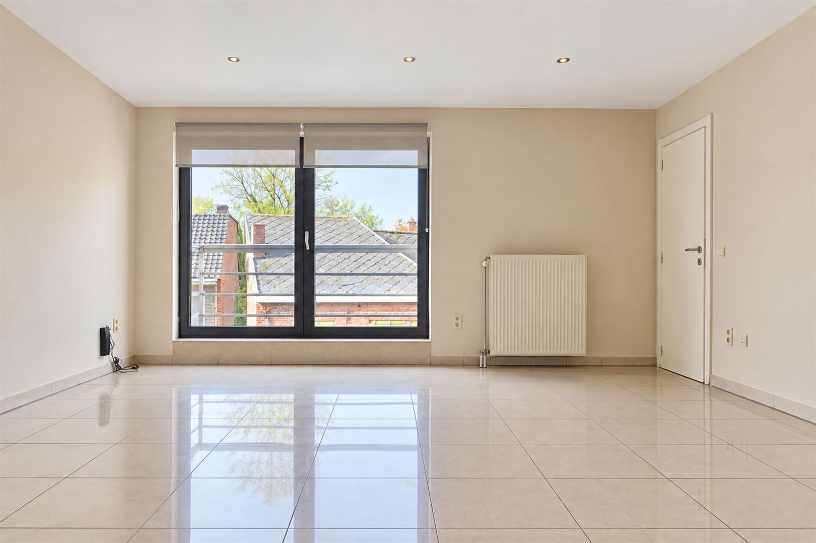 Instapklaar en bijzonder gezellig appartement in het centrum van Buggenhout. - foto 3