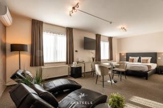 Een unieke kans om een goed functionerend hotel in het hart van Gent over te nemen via een share deal. Dit aanbod betreft de volledige overname van...