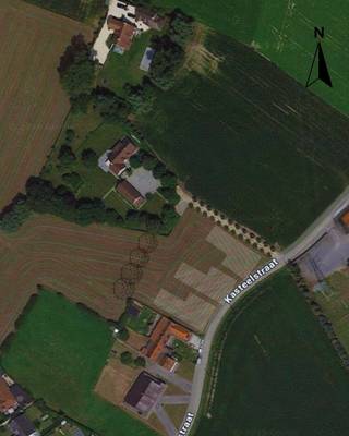 Unieke kans: 3 villagronden te koop in Wortegem-Petegem. Op zoek naar de perfecte plek voor jouw droomvilla? Wij bieden 3 bouwgronden aan in de Kasteelstraat, Wortegem-Petegem, met een prachtig open zicht op de omliggende velden. Ideaal gelegen in een rustige, landelijke omgeving nabij het kasteeldomein van Petegem, op korte afstand van lokale voorzieningen. Lot 1: 1.192 m², Lot 2: 1.044 m², Lot 3: 1.036 m²<br />Bouw jouw woning volledig naar wens: van ruwbouw wind- en waterdicht tot volledig sleutel-op-de-deur afgewerkt, binnen jouw budget.