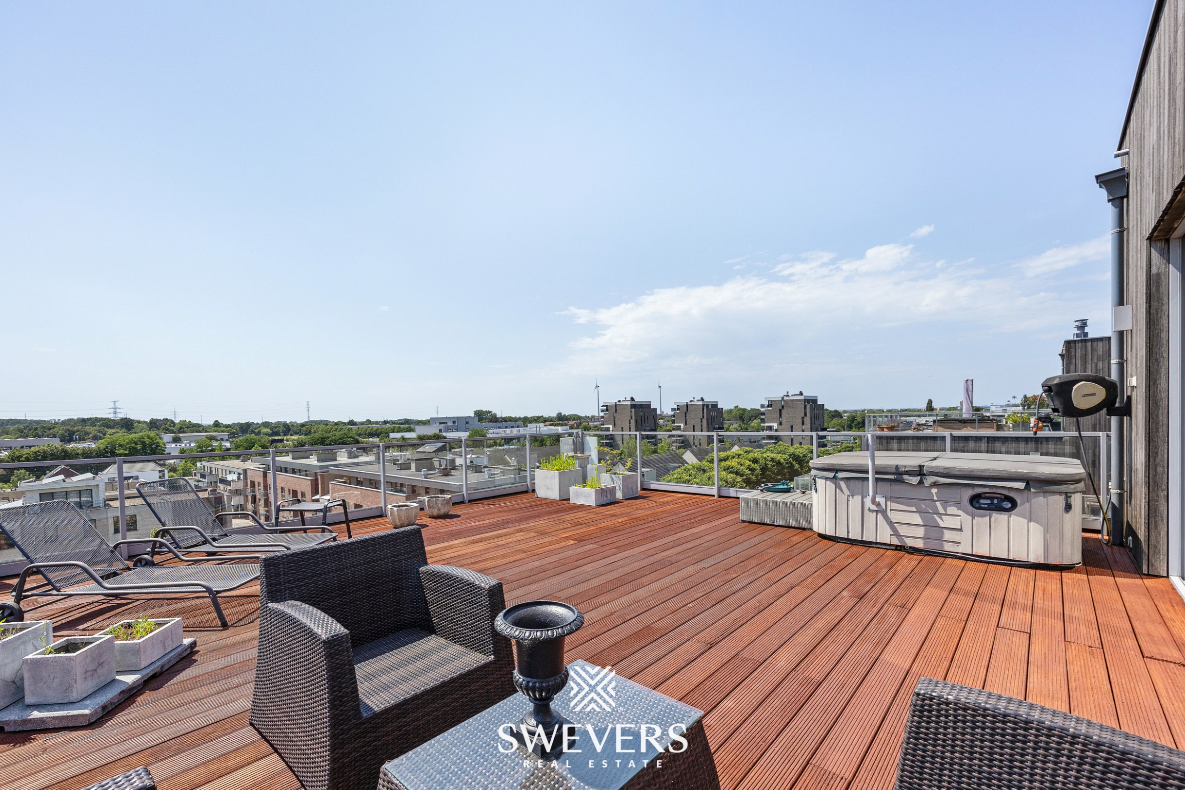 Luxueus penthouse van 204 m² met uitzonderlijke terrassen en panoramisch zicht in Hasselt - foto 3