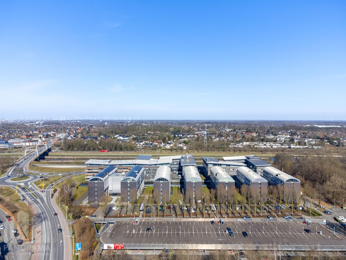 1.577 m² de bureaux prêts à l'emploi à proximité du R4 - photo 5