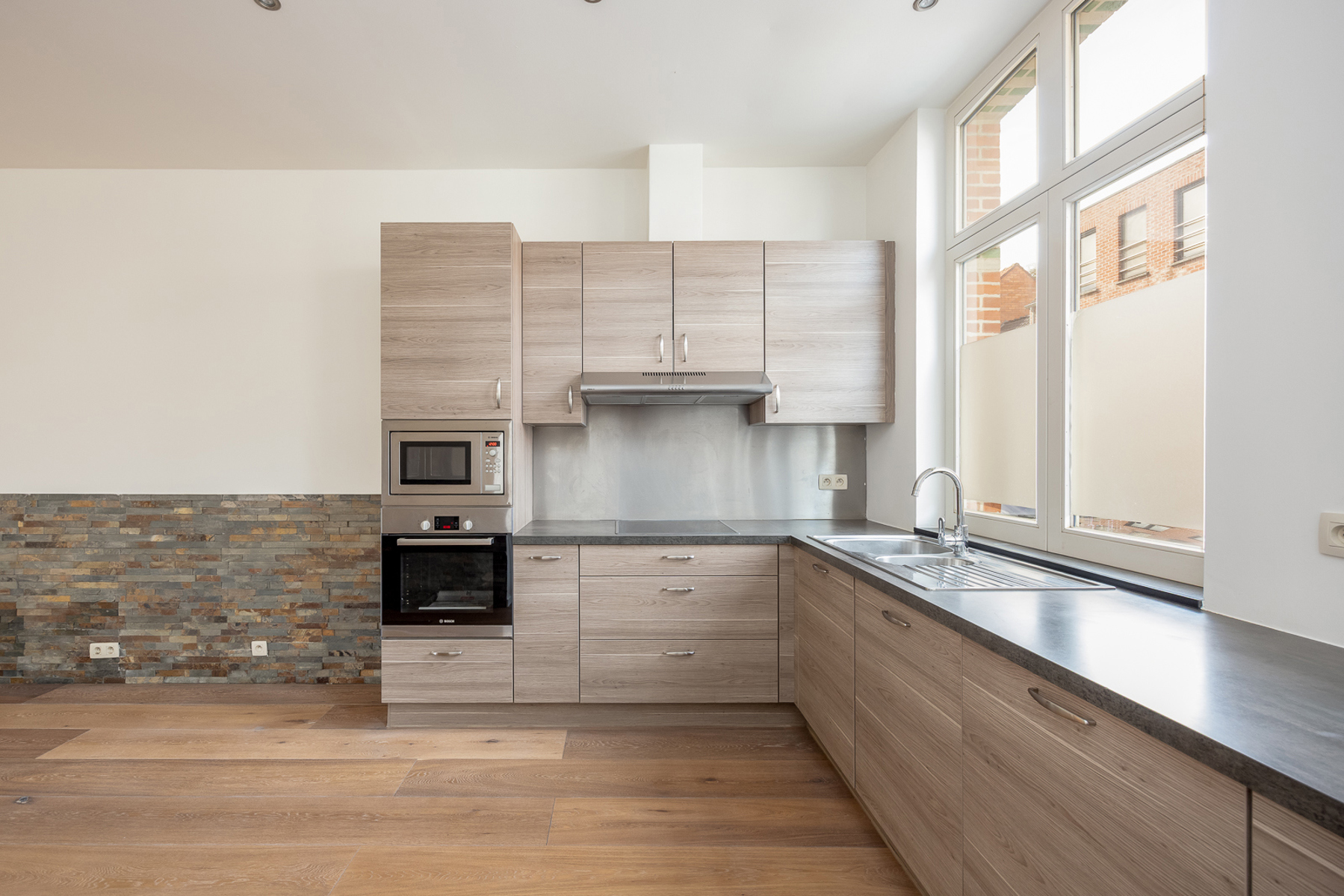 INSTAPKLARE WONING MET VERRASSENDE DETAILS - foto 5