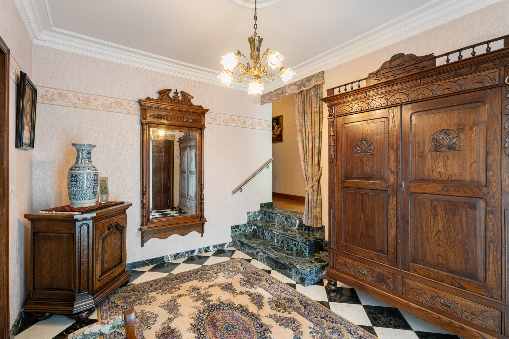 IN OPTIE - Verzorgde vrijstaande woning met mooie tuin op 11a 58ca, op enkele minuutjes van het centrum - foto 4