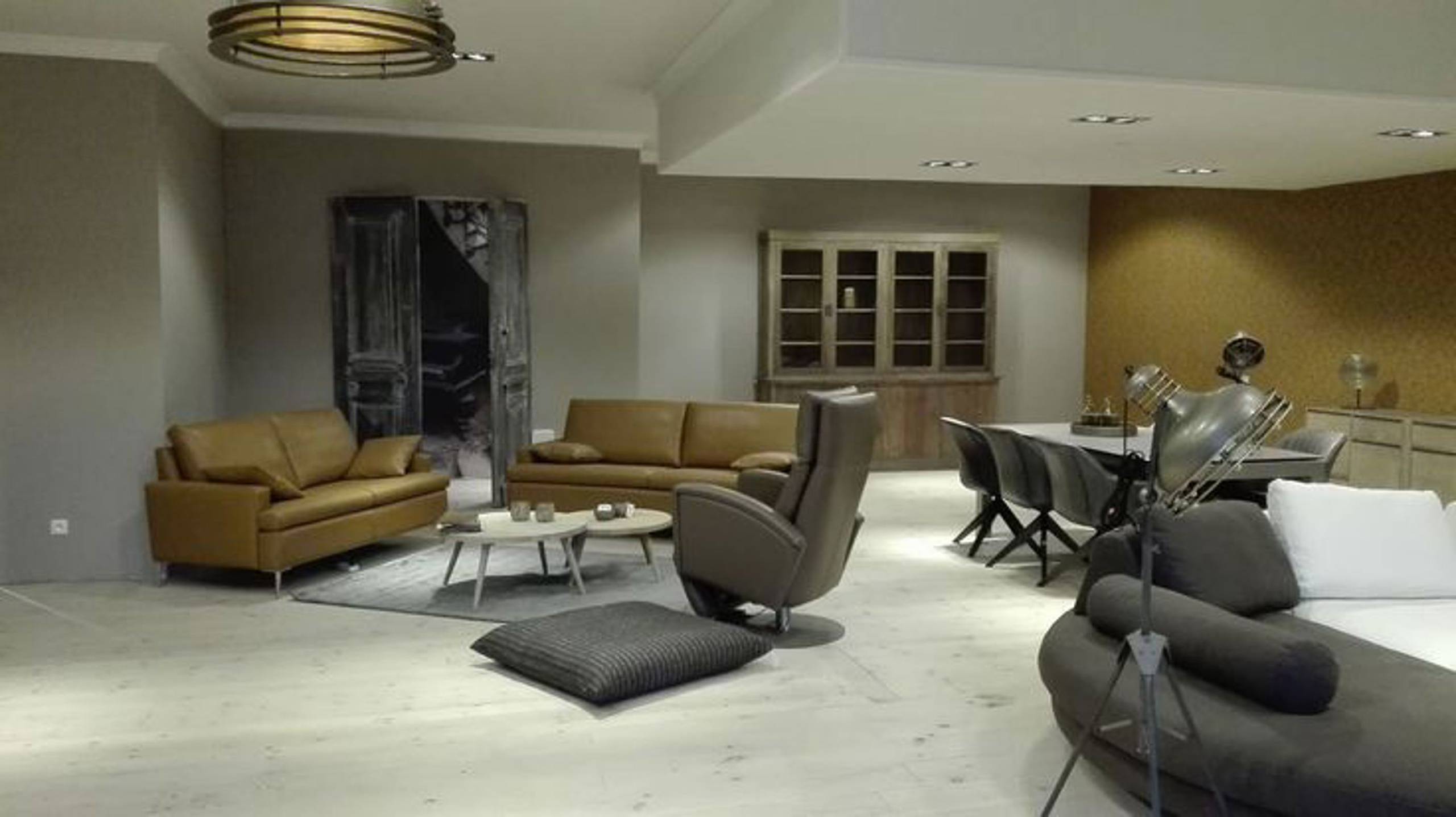 PUTTE: zichtlocatie magazijn met woning en ruime parking - foto 5