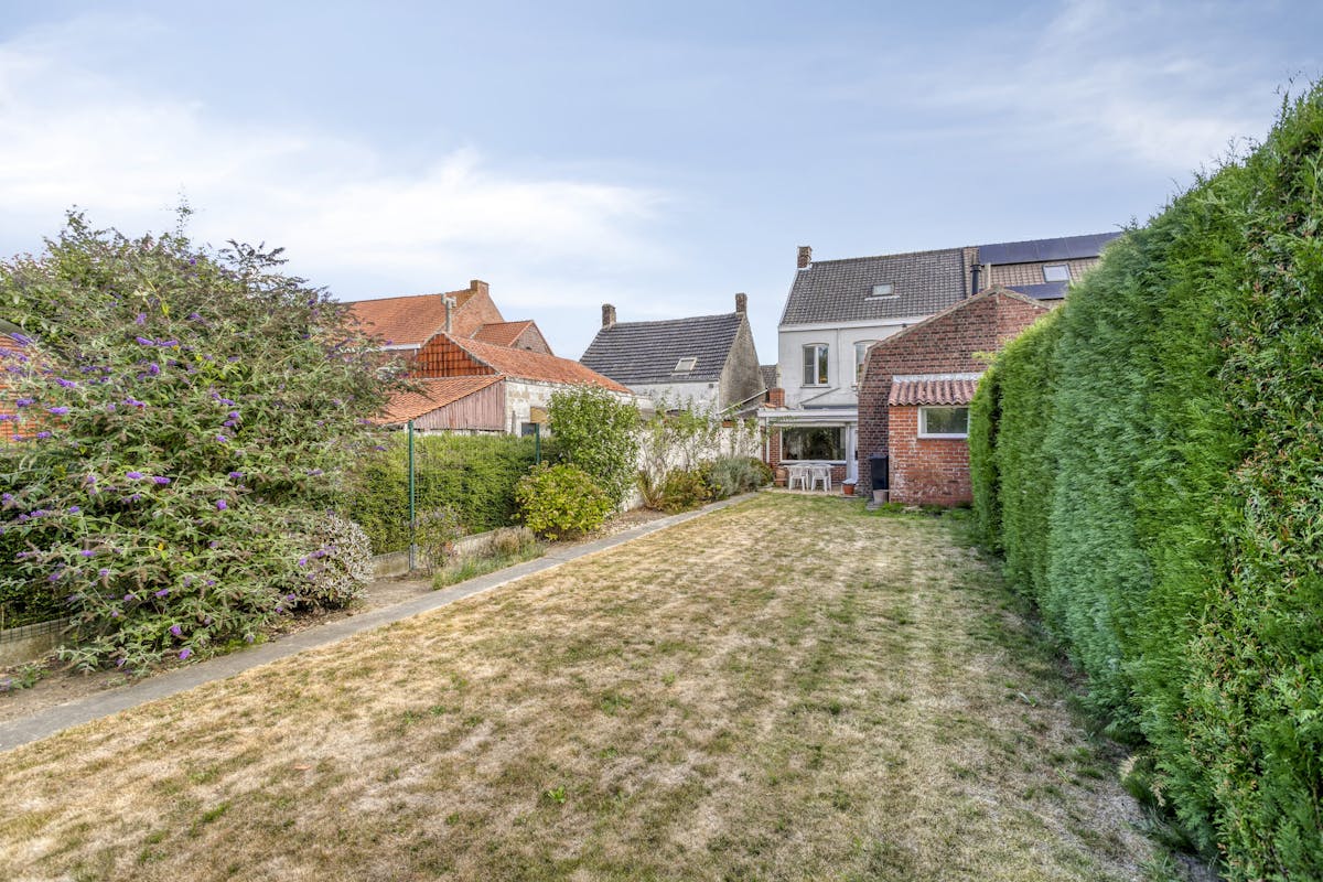 Karaktervol huis met zonnige tuin, 3 slaapkamers én garage met uitweg - foto 5
