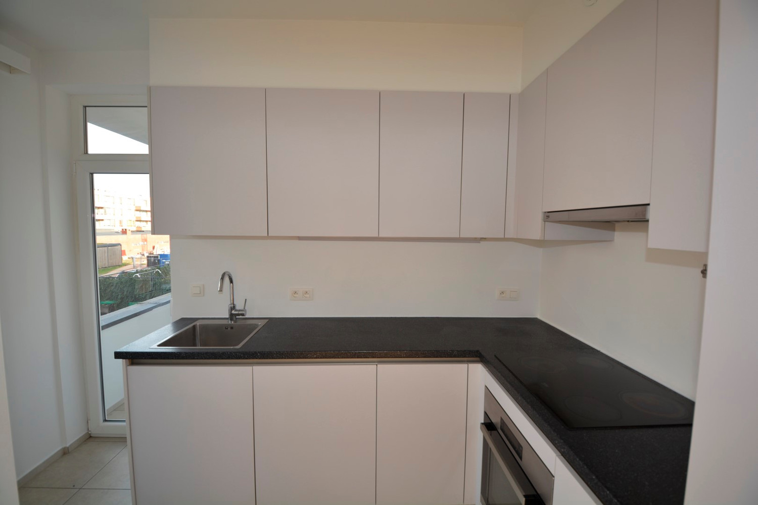 RECENT GERENOVEERD APPARTEMENT MET 2 SLK! - foto 5