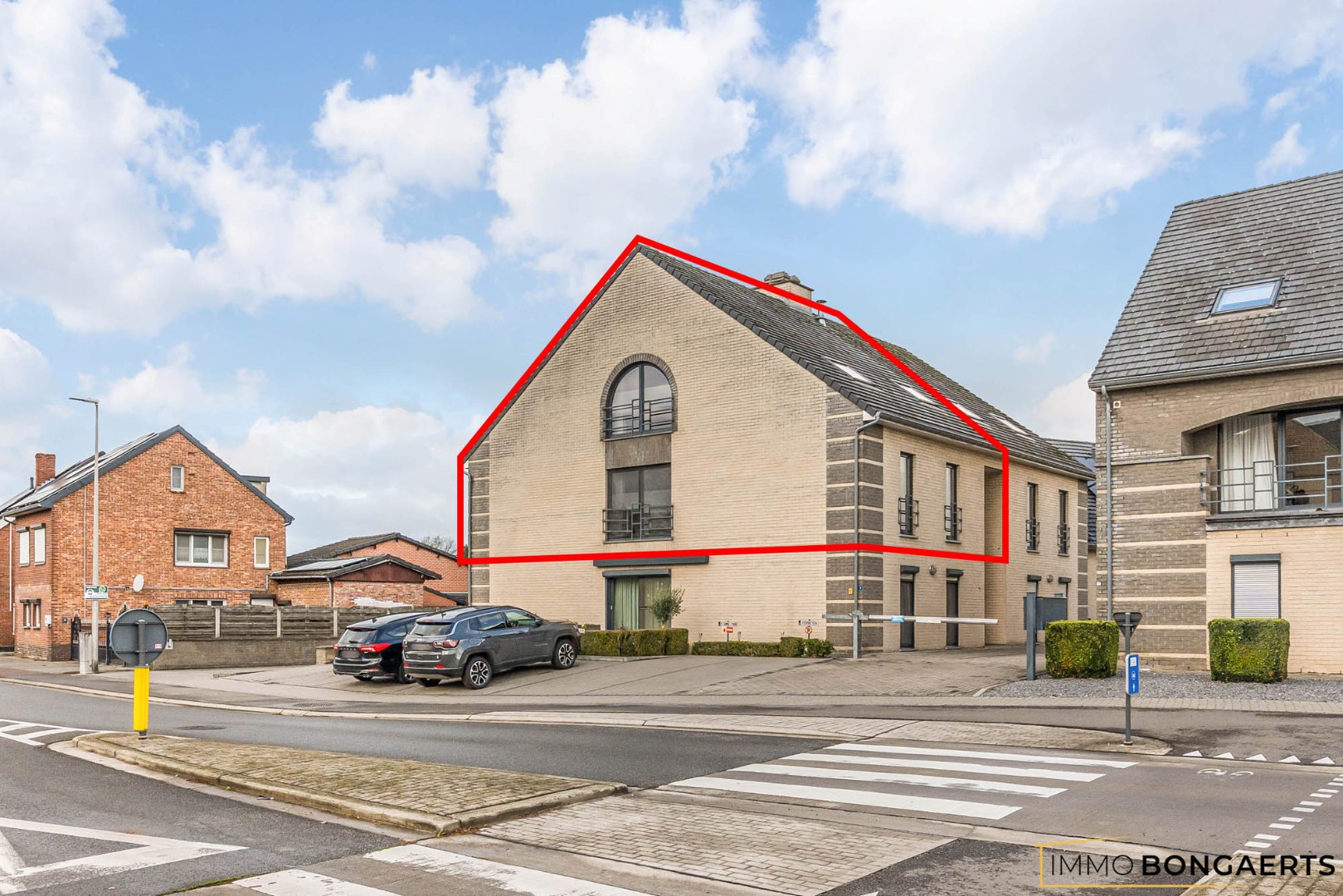 Ruim duplexappartement met 4 slaapkamers - foto 1