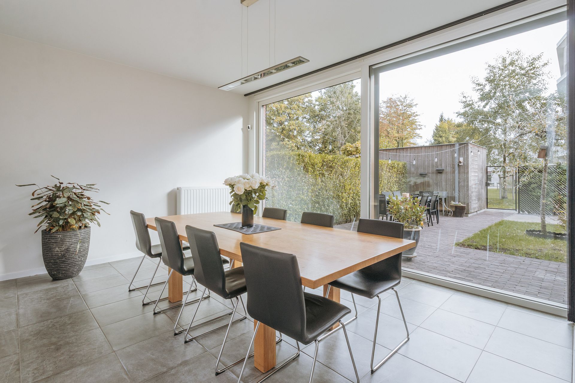 Instapklare gezinswoning met tuin in hartje Boechout - foto 4