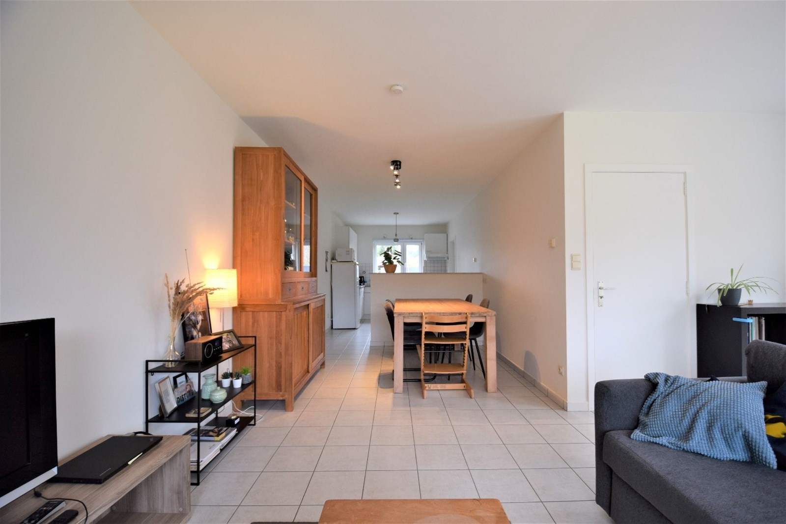 Hoekwoning met drie slaapkamers, tuin en garage - foto 4