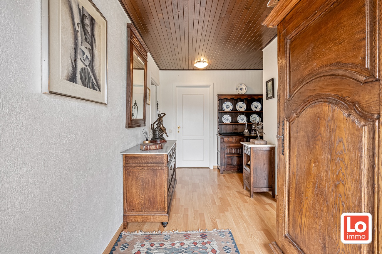 Ruime volledig te renoveren open gelijkvloerse prefab woning met inpandige garage en tuin met open zicht of perceel bouwgrond met afbraak/heropbouw mogelijkheden aan 6% BTW op een rustige locatie nabij het centrum van Zeveneken! - foto 5