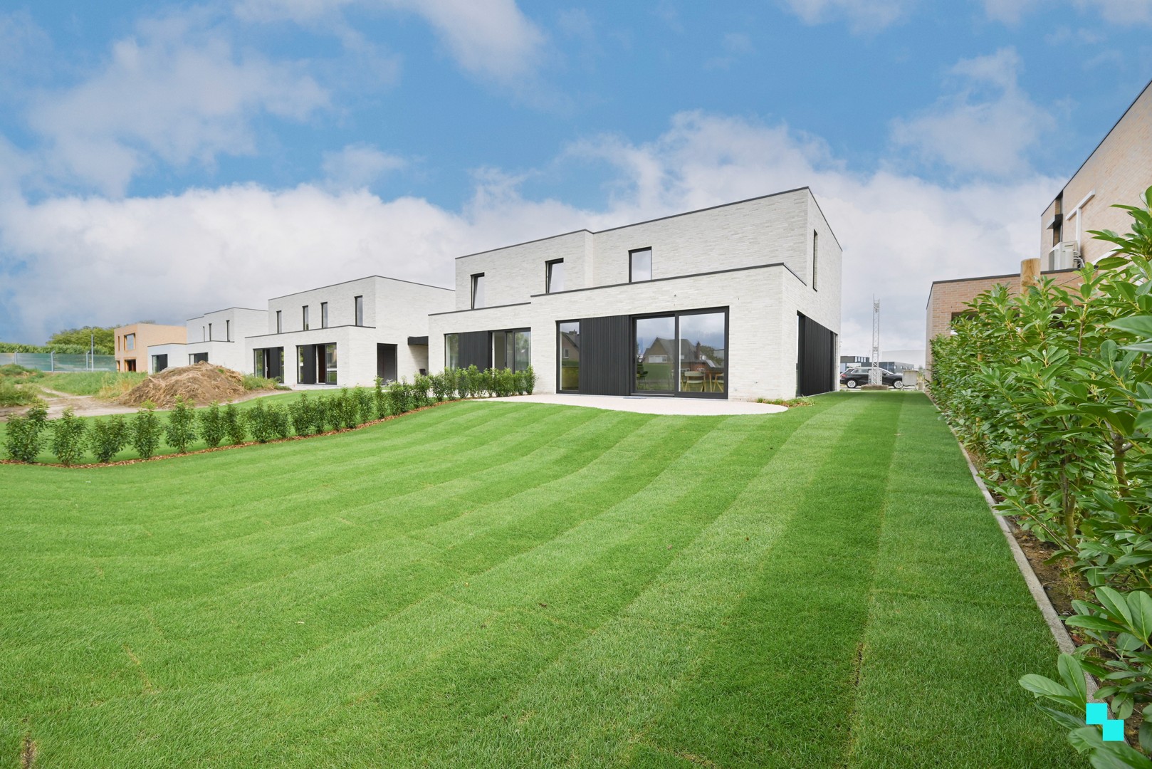 Halfopen nieuwbouwwoning in Wielsbeke - photo 1