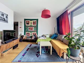 1-slaapkamer appartement gelegen in de Drongensesteenweg 241 in Gent.Indeling: inkomhal, leefruimte met keuken, bergruimte, terras, badkamer met...