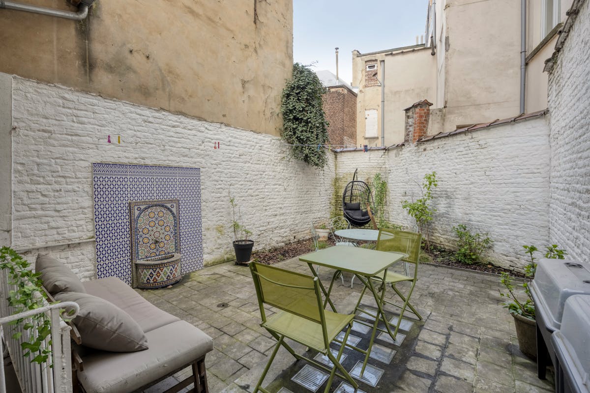 Appartement de 2 chambres avec cour à Schaerbeek, maison communale - photo 5