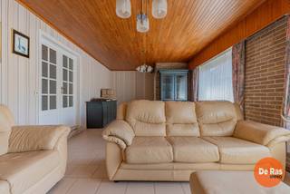 EERSTE BEZOEKDAG ZATERDAG 06/06 VAN 10u (enkel op afspraak!)MERELBEKE - Deze te moderniseren, ruime HOB op een perceel van 500m² biedt veel...