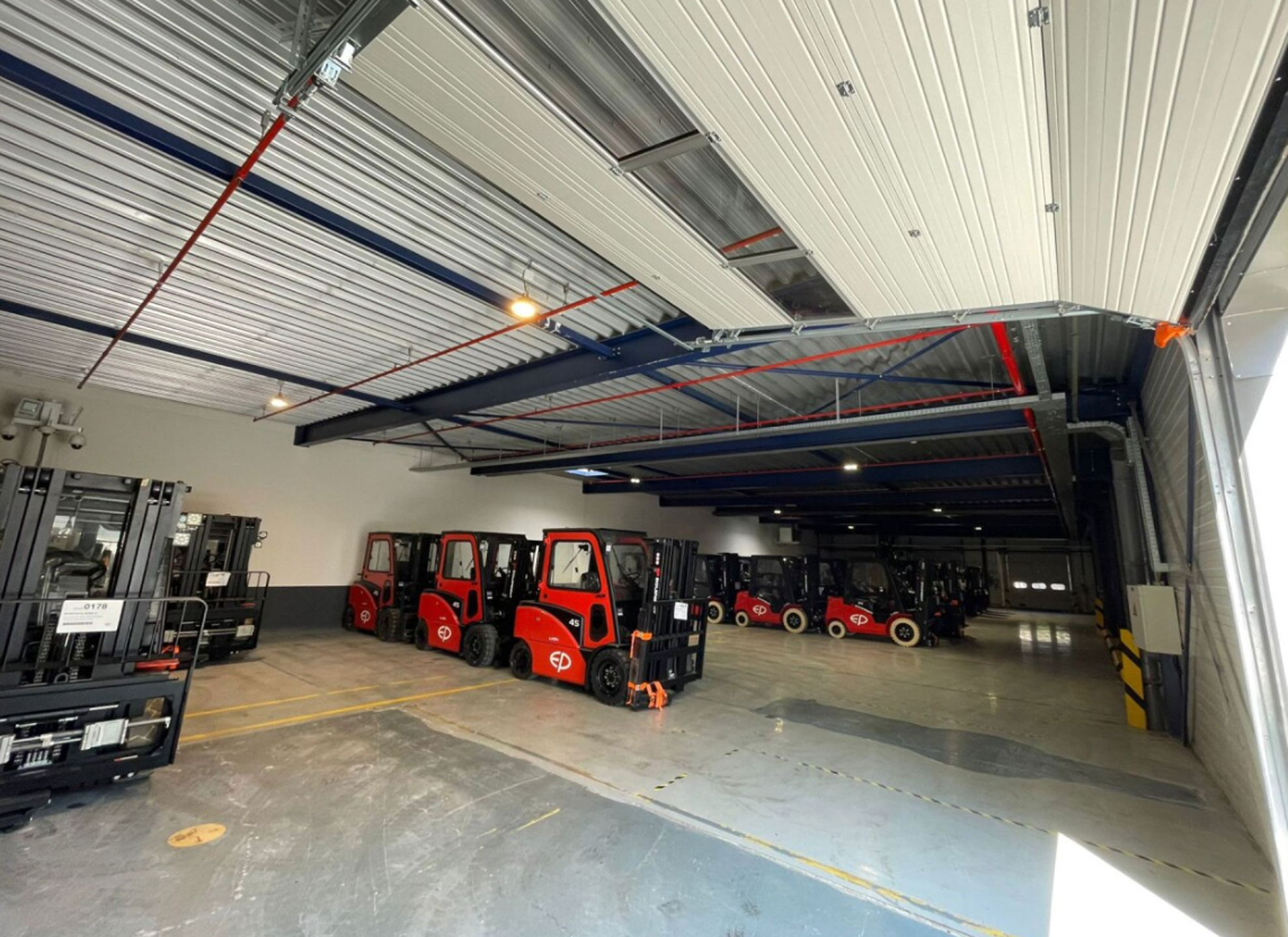 Logistieke ruimte met laadkades te huur te Beersel - foto 4