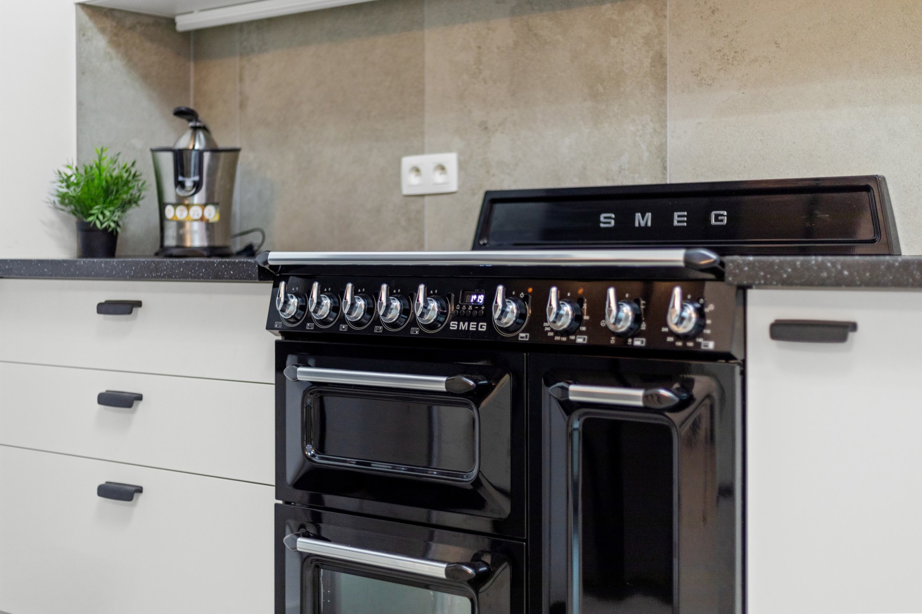 NIEUWE VOORWAARDEN - Opbrengsteigendom met 3 entiteiten - foto 5