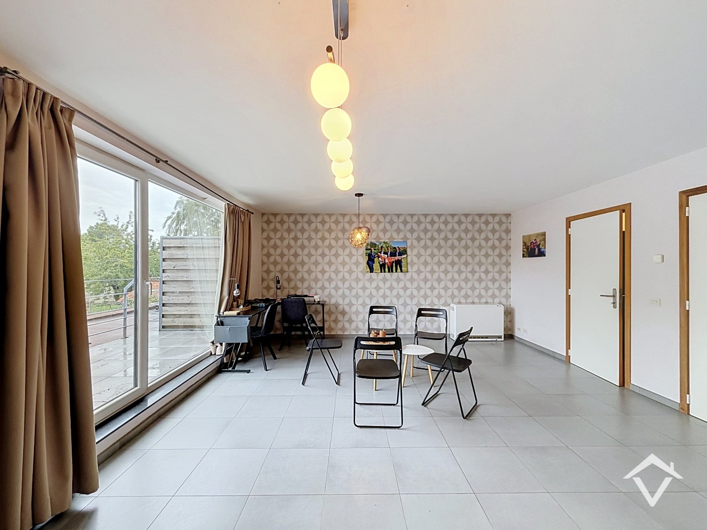 Instapklaar appartement met 2 slaapkamers en garage te Torhout - foto 5