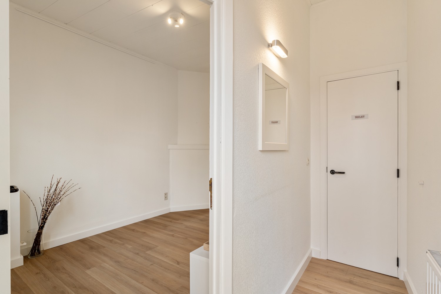 Zeer goed onderhouden en instapklare woning met 2 slaapkamers vlakbij het provinciaal domein te Kessel-Lo ! - foto 3