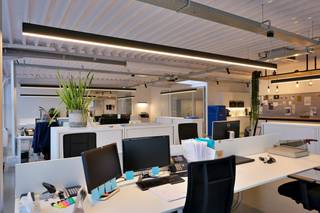 Perfectly furnished office floor (approx. 500 m²) on the first floor for rent on the Leite. The entire office area is approximately 500 m² and has...