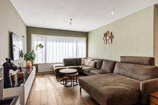 Deze instapklare woning is gelegen vlakbij het centrum van Putte. Winkels, openbaar vervoer en scholen vindt u allemaal in de directe omgeving...