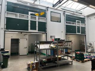 📍 Machelen ❄️ 176 m² koelruimtes 📦 143 m² opslagruimte 🏢 121 m² kantoren op verdieping ⚡ Zonnepanelen voor energie-efficiëntie Bent u actief in...