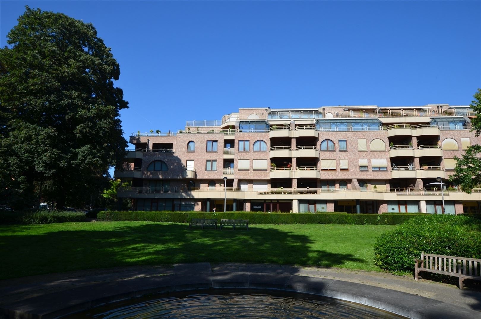 Aangenaam ruim appartement op toplocatie. - foto 3