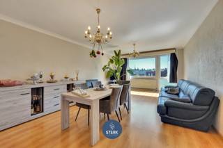 APPARTEMENT MET EPC LABEL B IN HET CENTRUM VAN LANAKEN ! <br /><br />We vinden dit appartement met een bewoonbare oppervlakte van 93 m² terug op een perceel van 35a 10ca in Lanaken. <br /><br />Voor meer informatie, neem zeker een kijkje op onze website via de volgende link: <br />https://www.sterkvastgoedmakelaars.be/detail/te-koop-appartement-lanaken/7629567?dosearch=True&flowstatus=ForSale,ForSaleReserved,ForSaleWithBid,ToCompleteForSale,SoldUnderReserve,Sold&pageindex=1&pagesize=12&searchpage=ForSale&sortdirection=DESC&sortfield=pub_flowstatus&transactiontype=Sale