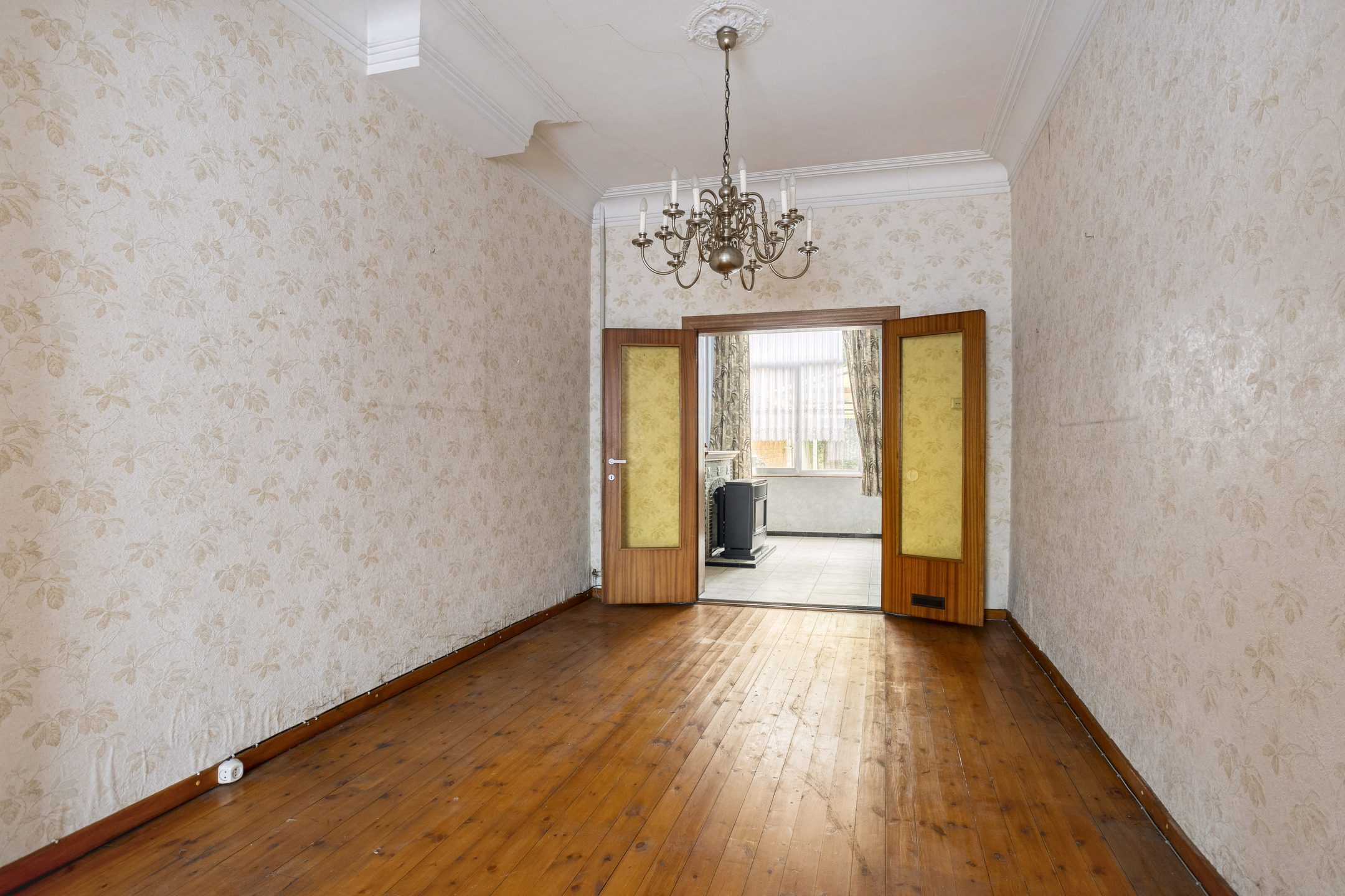 Charmante te renoveren woning met tuin en optionele garage - foto 4