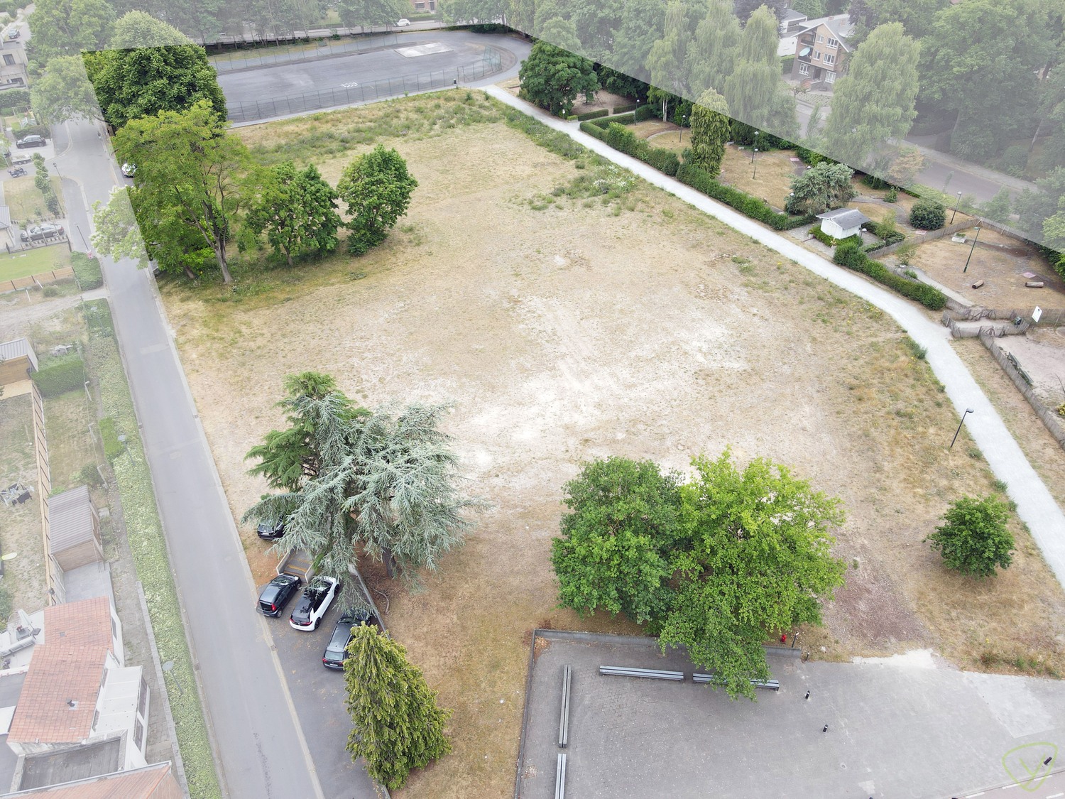 Projectgrond voor meergezinswoningen op unieke locatie aan het Heldenpark in Eeklo - foto 4