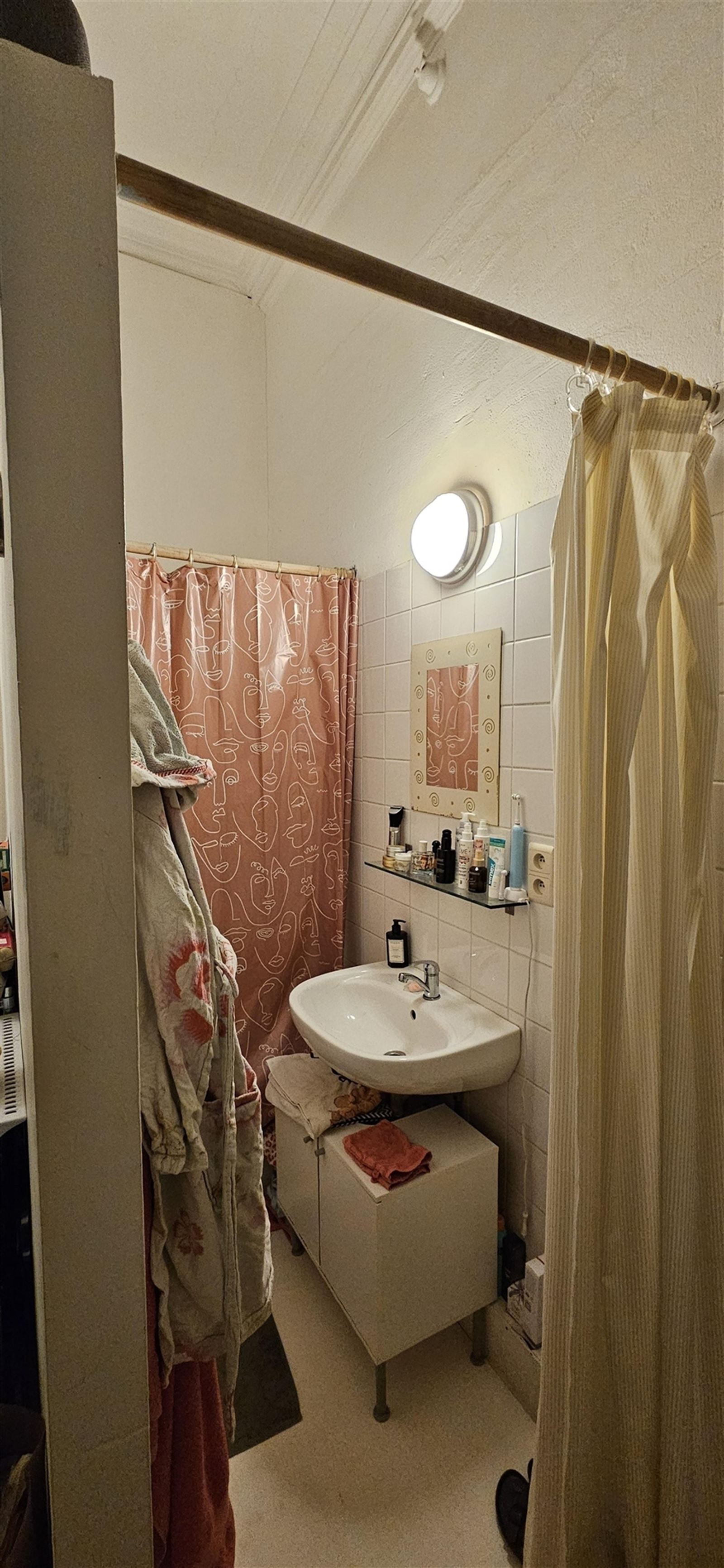 Appartement à louer à Anvers avec 1 chambre - photo 4
