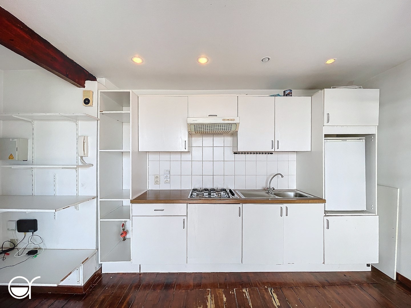 Ongemeubelde duplex-studio in een herenhuis met dakterras - foto 4