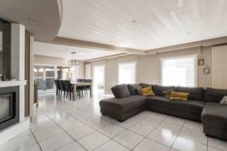 Op zoek naar ruimte, comfort en rust? Dan is deze instapklare woning in de rustige en kindvriendelijke Molenbroekstraat beslist iets voor u!Deze...