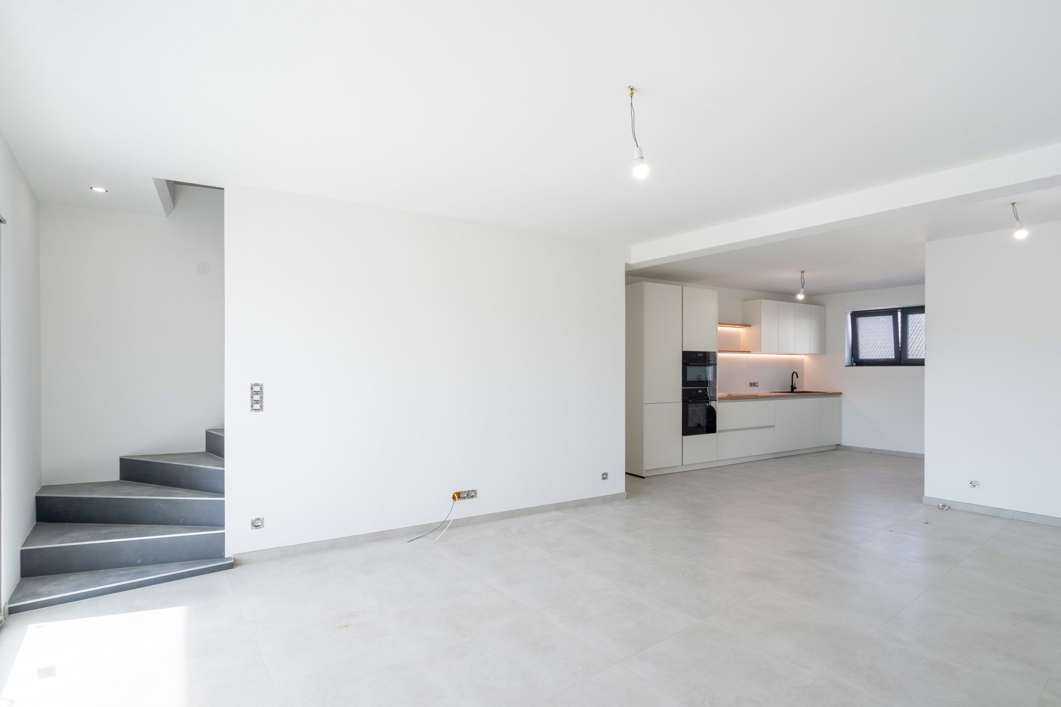 Energiezuinige duplex met terras en staanplaats - foto 2