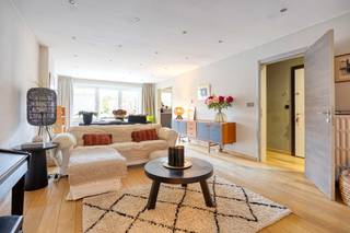 Contacteer Frederik voor een afspraak op het rechtstreeks nummer 0468 15 17 75 of mail naar Frederik@bellesvastgoed.be. Tot snel! Dit instapklaar...