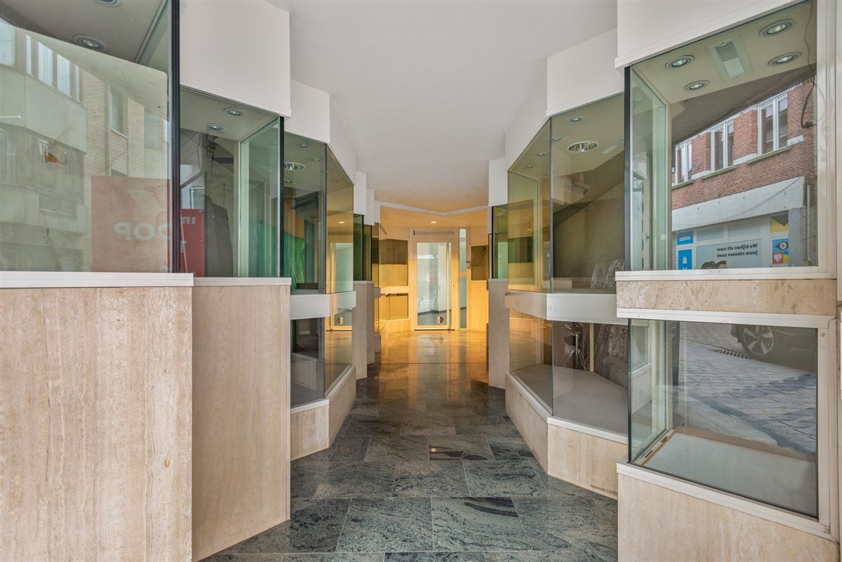 Appartement à vendre à Boom avec 4 chambres - photo 2