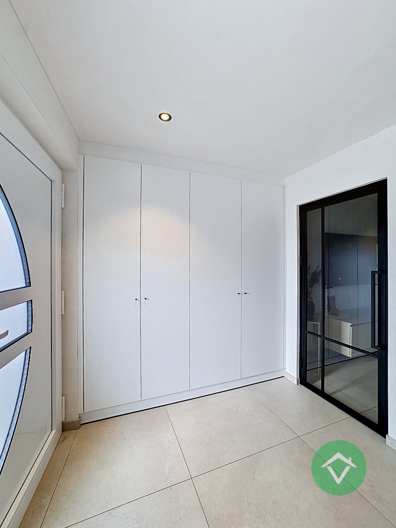 Instapklare woning met 4 slaapkamers en tuin te huur in Roeselare - foto 3