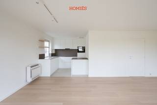 Dit recent gerenoveerde appartement (2025) op Egenhovenweg 36 in Heverlee biedt een perfecte combinatie van energiezuinig wonen, comfort en...