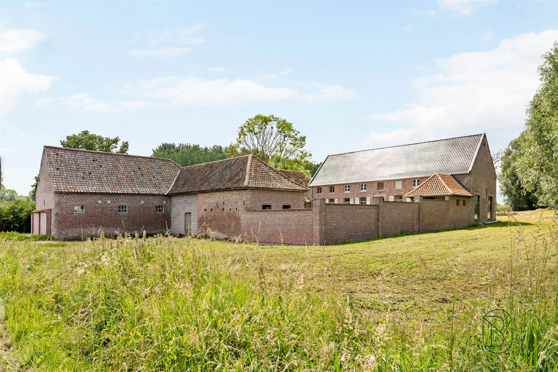 Prachtig gelegen vierkantshoeve met zichten op 2,45 hectare - foto 4