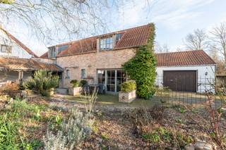 Te koop: charmante open bebouwing in de Bovendonkstraat, Buggenhout, op een rustige locatie nabij het centrum en Buggenhout bos.Deze prachtige,...