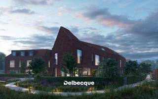 Ontdek de verschillende appartementen in Villa De Kroon, een innovatief en duurzaam nieuwbouwproject gelegen in het gegeerde Kristus-koning, in de nabijheid van invalswegen, winkels, openbaar vervoer en het historische centrum van Brugge. Dit project biedt een perfecte mix van moderne appartementen, ruime woningen, lofts en commerciële ruimtes, allemaal rondom een groen en rustig binnengebied.<br /><br />De appartementen in Villa De Kroon zijn beschikbaar in verschillende groottes, met één, twee of drie slaapkamers. Alle appartementen beschikken over een ruim terras, perfect om te genieten van het prachtige zicht op het groene binnengebied. Of je nu alleen, met je partner of met een gezin bent, er is voor iedereen een passend appartement.<br /><br />Bij Villa De Kroon is aan alles gedacht, ook aan de praktische kant van het wonen. Er is een ondergronds parkeercomplex met garageboxen, parkeerplaatsen en bergingen. Daarnaast is er veel ruimte voorzien voor fietsenstallingen, ideaal voor wie graag de fiets neemt om Brugge en omgeving te verkennen.<br /><br />Duurzaamheid staat centraal in dit nieuwbouwproject. Dankzij geothermie, via een BEO-veld, voldoet Villa De Kroon niet alleen aan de strenge normen van vandaag, maar is het ook klaar voor de toekomst. Dit maakt het project niet alleen energiezuinig, maar ook milieuvriendelijk, waardoor het een duurzame investering is voor de lange termijn.<br /><br />Wil je meer weten over de nieuwbouwappartementen of woningen in Villa De Kroon? Neem vandaag nog contact met ons op voor meer informatie en ontdek hoe jij kunt wonen in dit exclusieve nieuwbouwproject in Brugge. Mis deze unieke kans niet om te wonen in een van de meest gewilde wijken van de stad!
