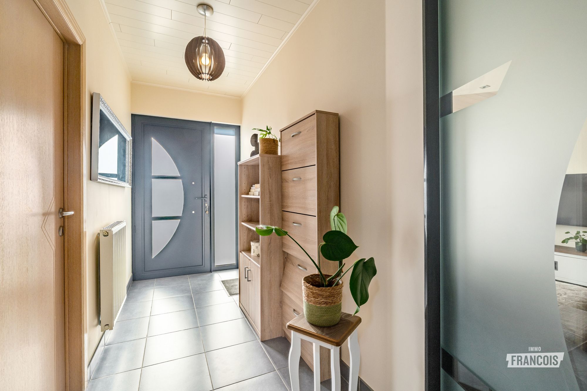 Unieke en uiterst ruime woning met apart appartement en atelier! - foto 4