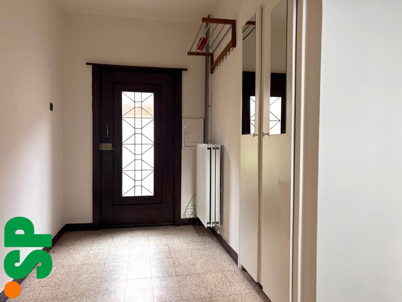 Ruime woning met 3 slaapkamers in het centrum van Geel. - foto 2