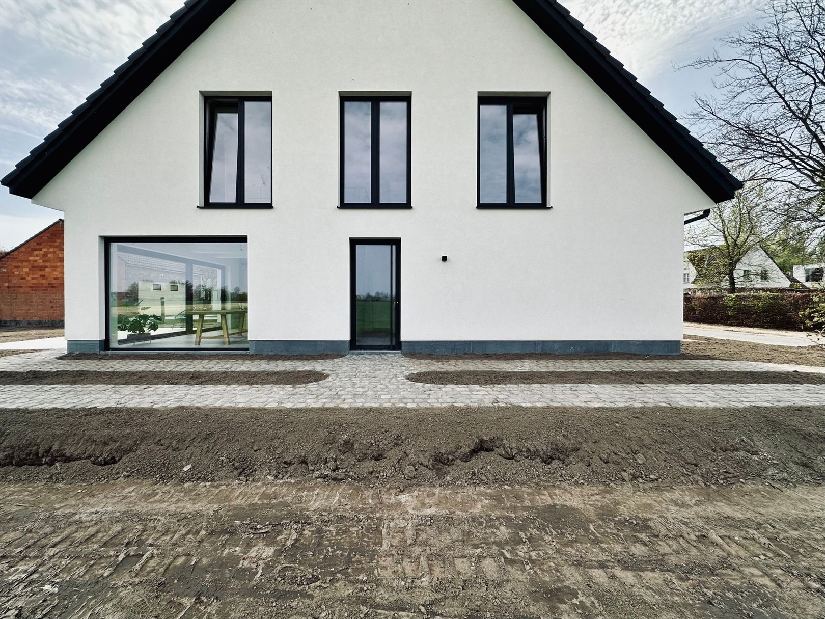 Totaal gerenoveerde vrijstaande woning - foto 4