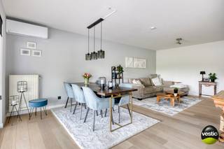 Stijlvol gerenoveerd appartement met royaal terras in Bilzen.Ontdek dit hedendaags en volledig vernieuwd appartement, gelegen op een toplocatie in...