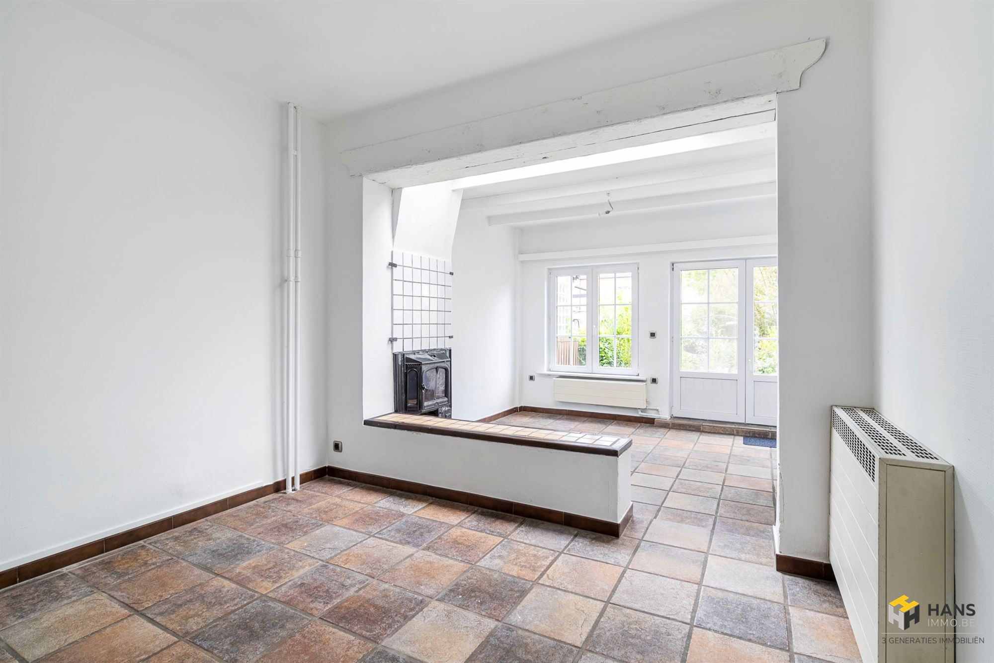 Maison à rénover (165m²) avec 5 chambres et jardin (112m²) à Merksem. - photo 3