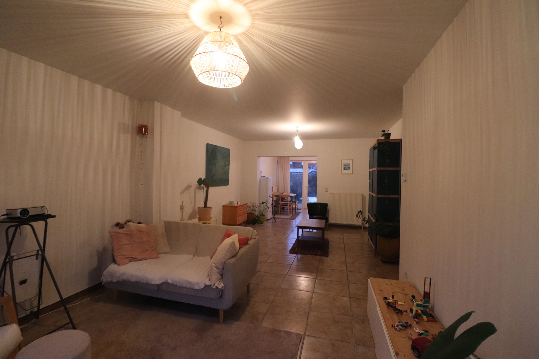 Stadswoning met 3 slaapkamers en tuin. - foto 2