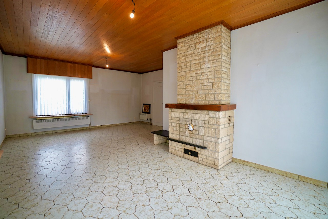 Open bebouwing met veel potentieel in rustige woonwijk te Kluizen! - foto 5