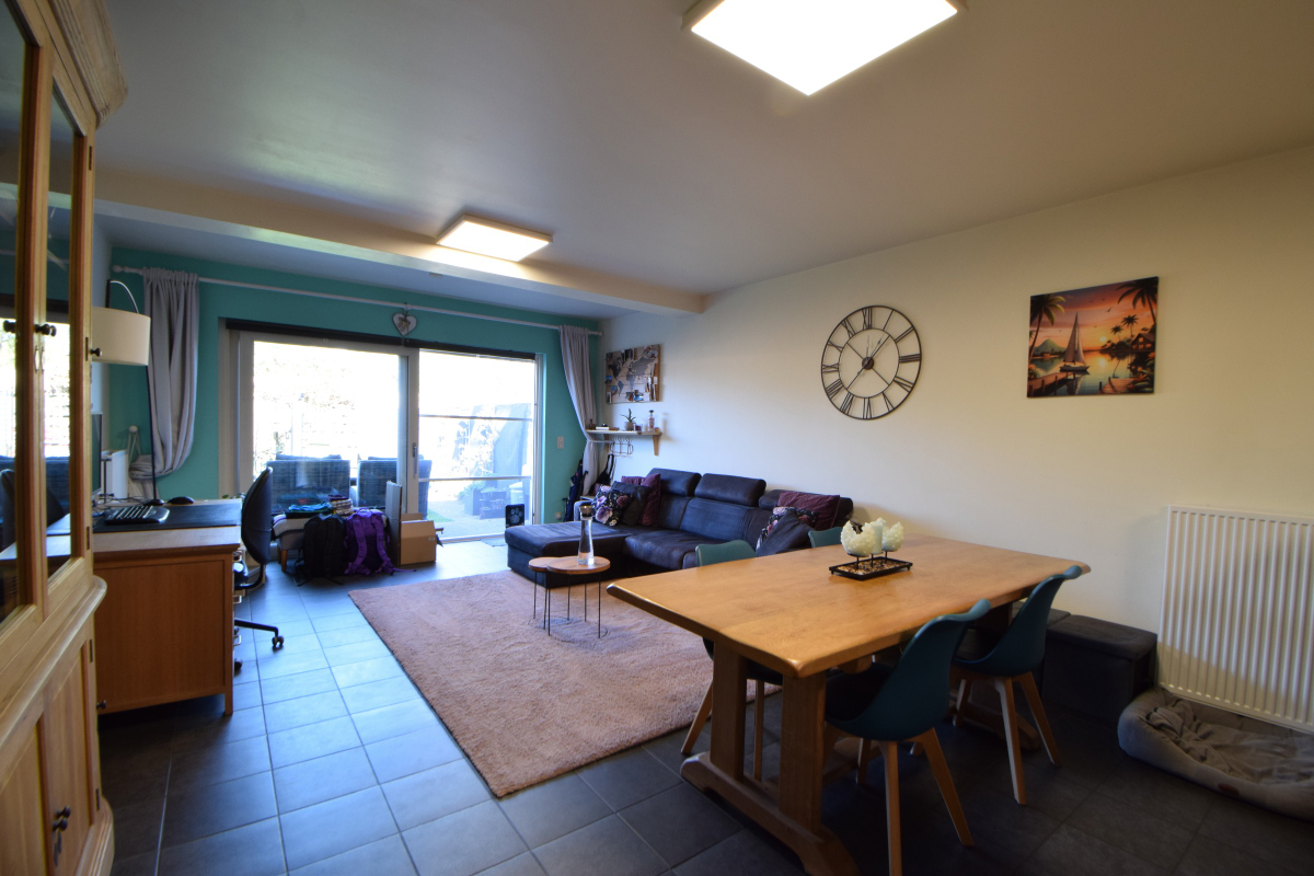 Gelijkvloers appartement met twee slaapkamers, tuin, garage en staanplaats. - foto 5